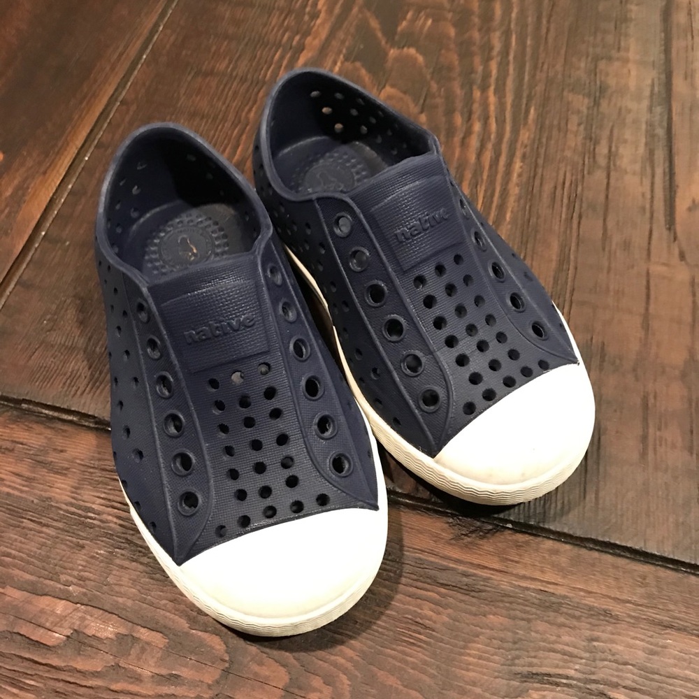 Native size c7 navy blue